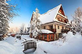 Czarny Potok-Klimatyczny Hotel Z Basenem, Jaccuzi I Saunami