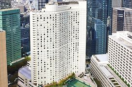 Hilton Tokyo Hotel Exterior photo