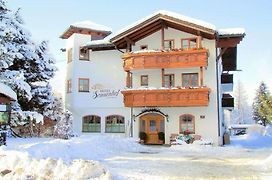 Hotel Sonnenhof - Bed & Breakfast & Appartements