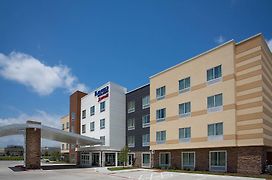 Fairfield Inn & Suites Dallas West \u002F I-30
