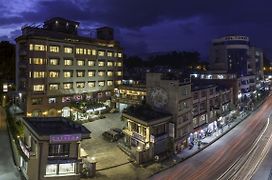 Hotel Le Himalaya By Best Resort Nepal