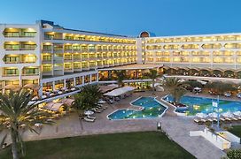 Constantinou Bros Athena Royal Beach Hotel (Adults Only)