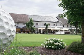 Og'S Golf Lodge