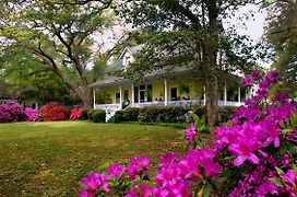 Magnolia Springs Bed And Breakfast