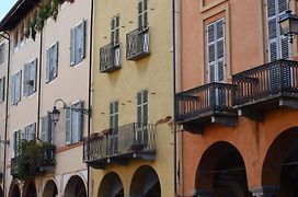 Albergo e Ostello della gioventù Biella centro storico Exterior photo