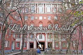 People Business Novinsky Hotel