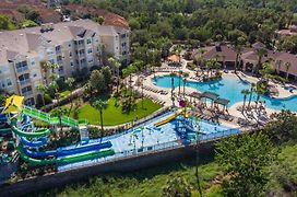 Windsor Hills Resort! 2 Miles To Disney! 6 Bedroom With Private Pool & Spa