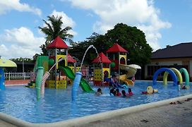 Sea Garden Resort Iloilo