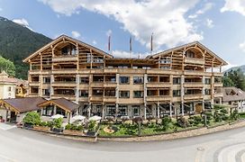 Cocoon - Alpine Boutique Lodge