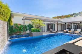 Casabay Luxury Pool Villas By Stay