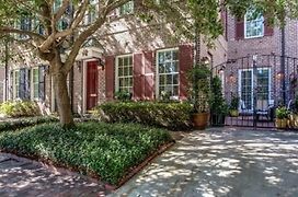 Beautiful 3Bed Townhome In Historic Downtown Savannah