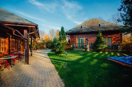 Sojka Resort - Hotel&Drevenice