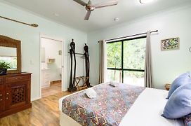 Red Mill House In Daintree Bed & Breakfast Green Island Exterior photo