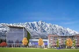 Ramada Suites By Wyndham Queenstown Remarkables Park