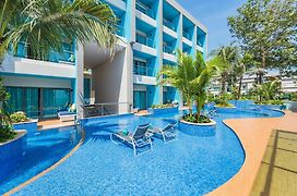 Hotel Tide Phuket Beach front - SHA Plus