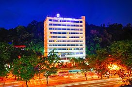 Hotel Shangri-La Kota Kinabalu Exterior photo