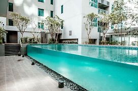 Summer Suites Klcc Apartments By Soulasia