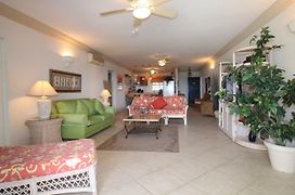 Beachfront Apartment In St. Lawrence Gap - Close To Your Every Need