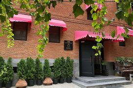 Elle Boutique Hotel