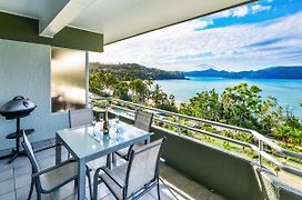 Hibiscus Apartments On Hamilton Island By Hiha