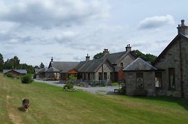 Meadowside Cottages