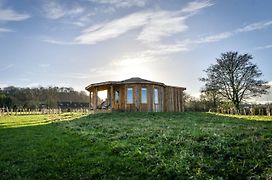 Nether Farm Roundhouses - Henmore Water & Sturston Winds With Hot Tubs - Bradley Wood No Hot Tub