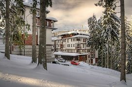 Green Life Family Apartments Pamporovo