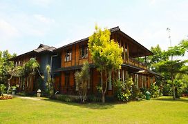 Villa Gardenia Bandung