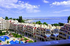 Апартаменти Варна Саут На Плажа - Varna South Apartments On The Beach