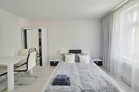 Apartament Lelewela 8