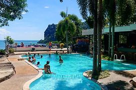 Blanco Hideout Railay - Youth Hostel 18 To 35 Only