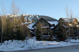 Glacier'S Reach By Whistler Retreats