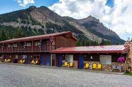 High Country Motel And Cabins