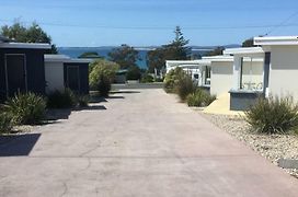 Old Pier Apartments