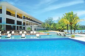 Playa Tortuga Hotel And Beach Resort