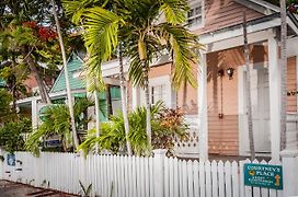 Courtney'S Place Historic Cottages & Inns Key West Exterior photo