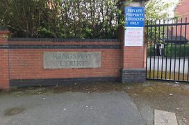 Kingsway Court