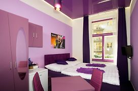 Apartment Colours - Your 7 Colour Experience In Centre Of Prague