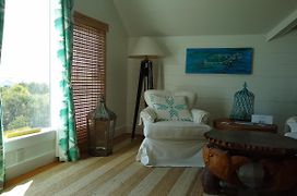 Surf Song Bed & Breakfast