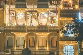 Hotel Mandiram Palace Udaipur Exterior photo