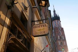 Heynow Rooms, Apartments And Hostel In City Center Krakow Exterior photo