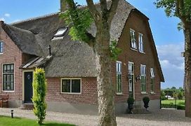 Magnificent Farmhouse In Central Holland 4A & 2C