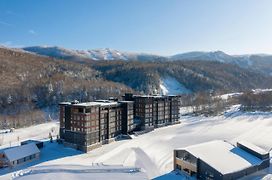 Yu Kiroro, Ski-In Ski-Out Luxury Residences