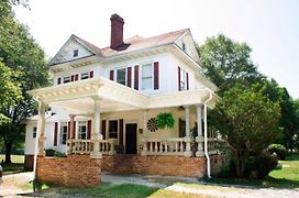 Belton Bed And Breakfast