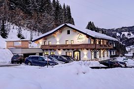 Hotel-Restaurant Bike&Snow Lederer