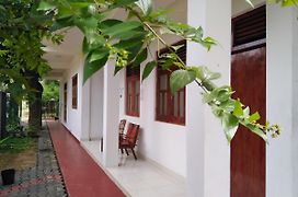 Dinesh Guest House