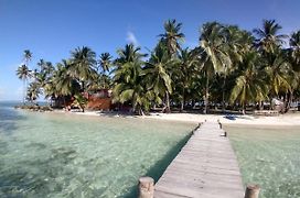 Private Room In San Blas Islands Plus Meals