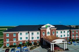 Holiday Inn Express Hotel & Suites Pampa, An Ihg Hotel