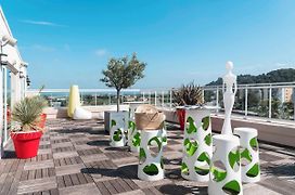 Ibis Styles Hyeres Rooftop & Spa