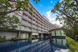 Amaranth Suvarnabhumi Hotel Bangkok Exterior photo